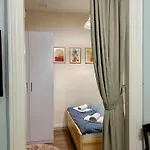 Nelly بيت شباب اسطنبول