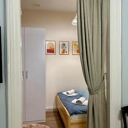 Nelly Albergue Istambul